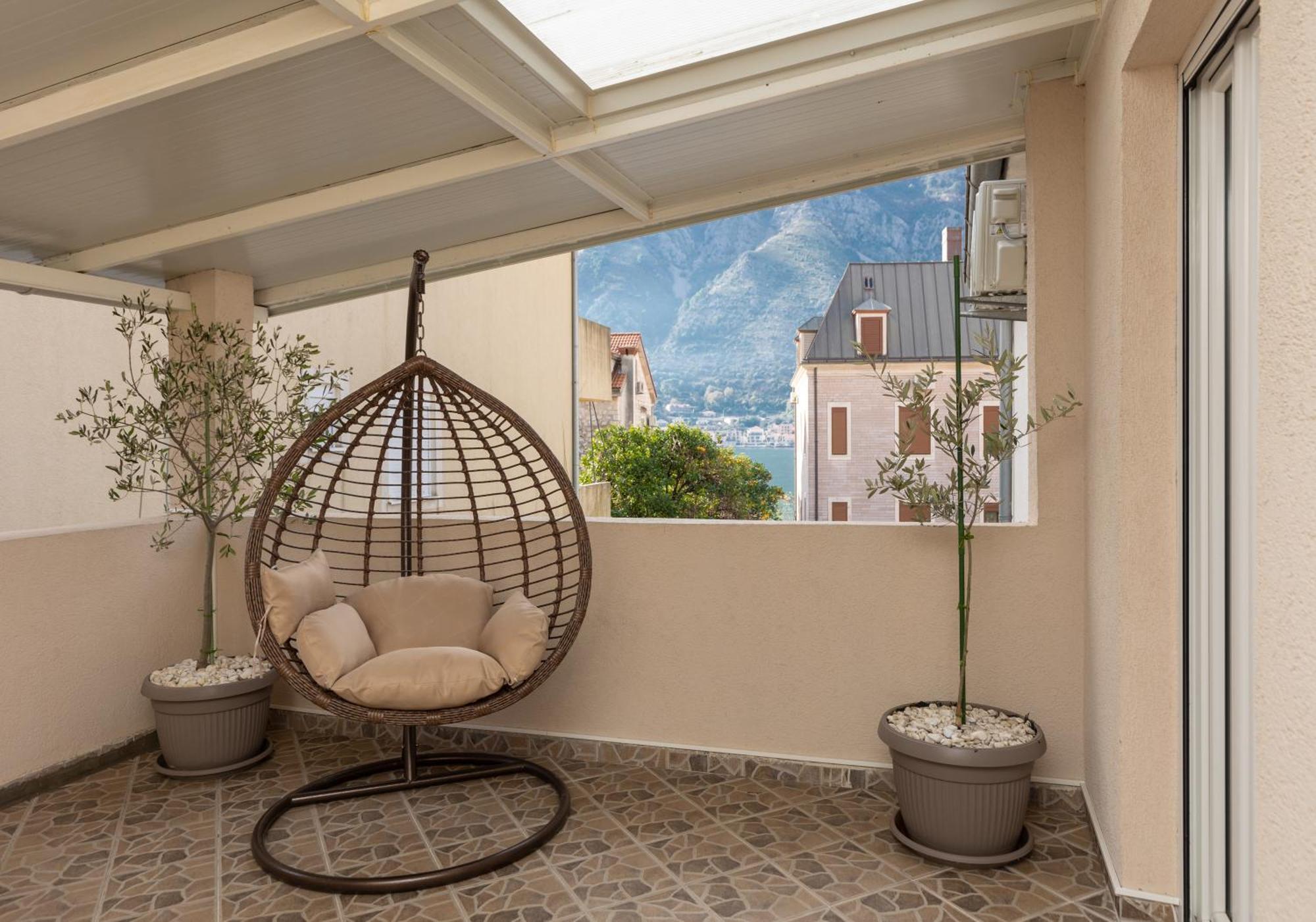 Ana'S Place Near The Sea Kotor Exterior photo